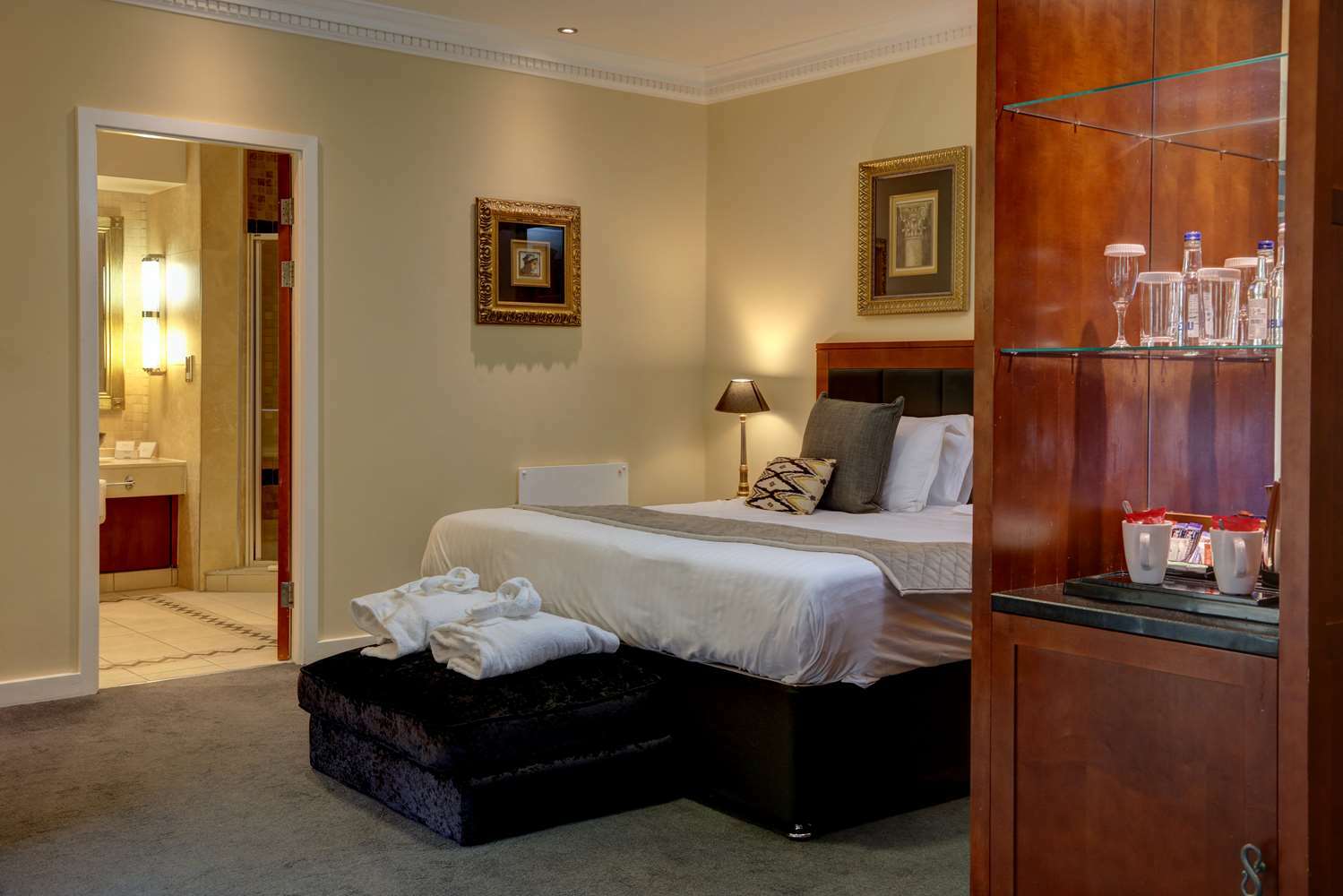Wild Pheasant Hotel & Spa Лланголлен Екстер'єр фото